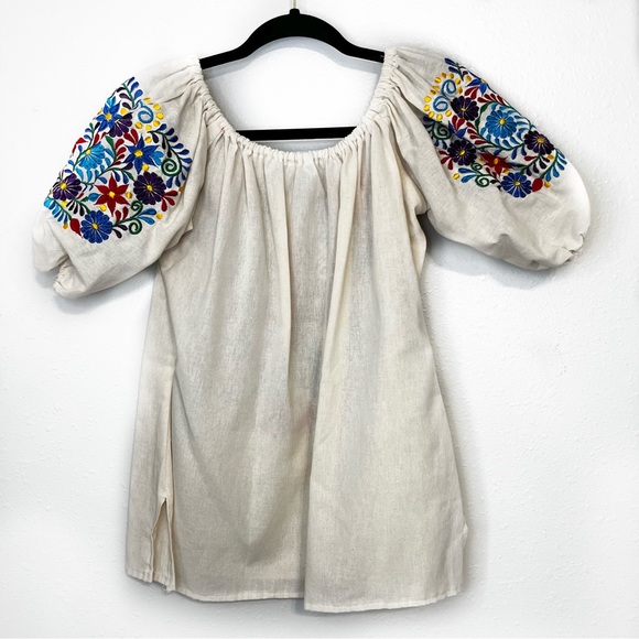 Mexican Embroidered Floral blouse NWOT - Picture 3 of 7